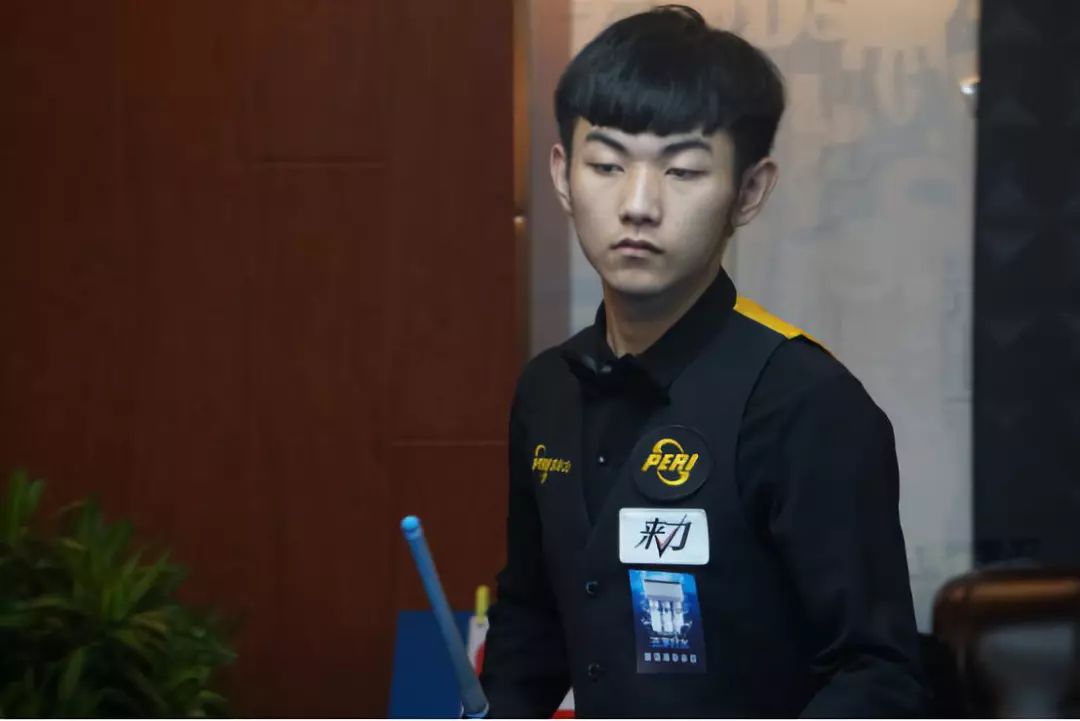 更是撑杆跳 更是撑杆跳