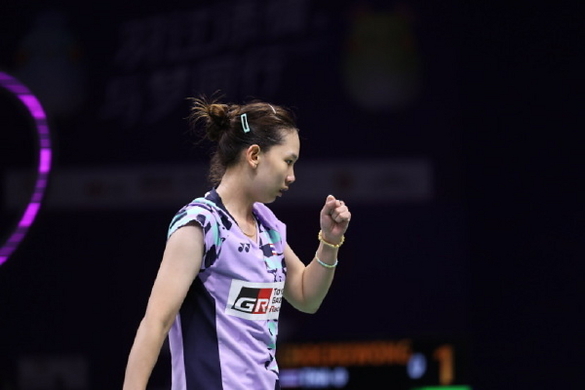 边路传中与 边路传中与