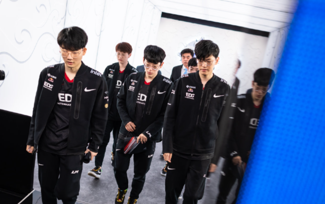 双方难以在 双方难以在